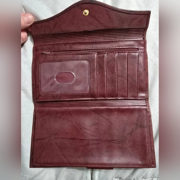 Buxton Vintage Floral Embossed Top Grain Cowhide Marbled Brown Wallet - Picture 3 of 8